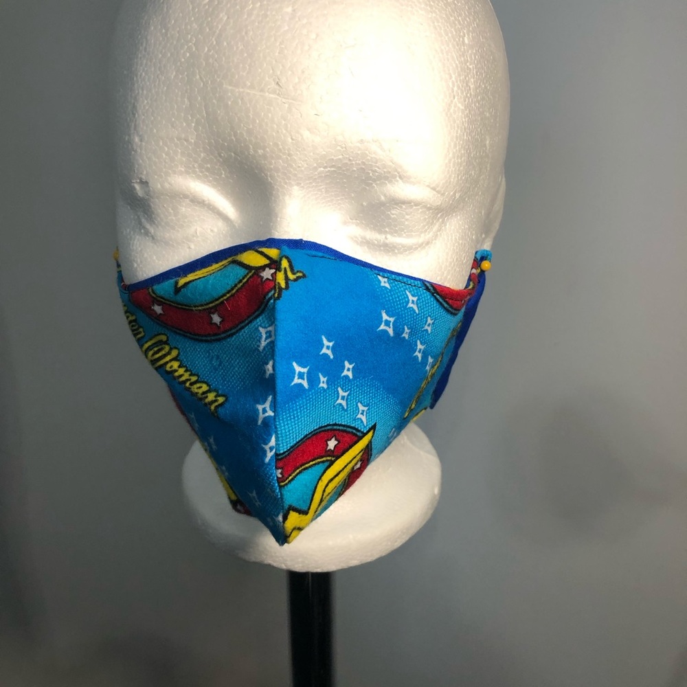 Teen or small/ medium mask. NWOT.